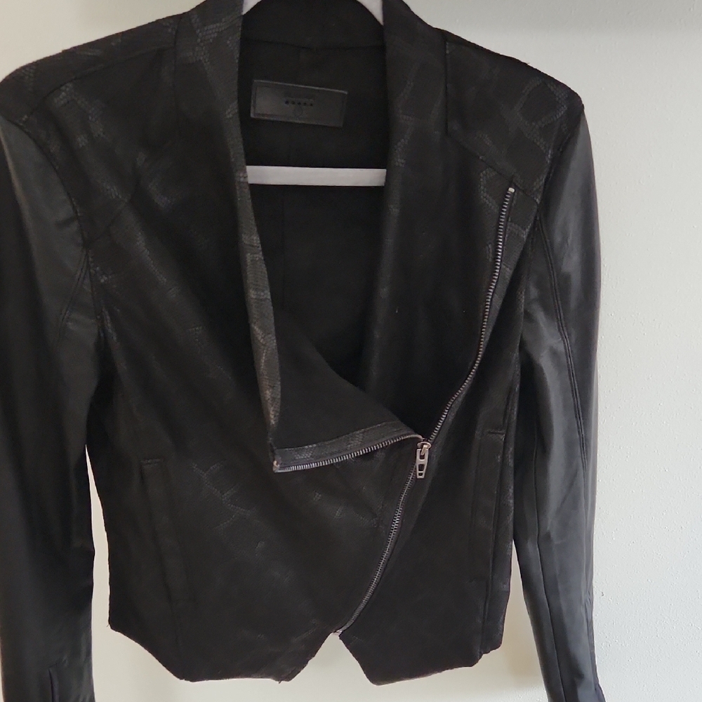 Black Women's Jacket - Picture 3 of 4